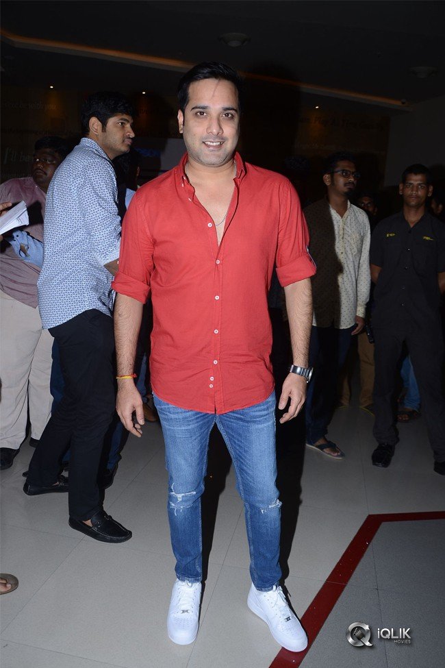 Celebs-at-Abhimanyudu-Movie-Premiere-Show